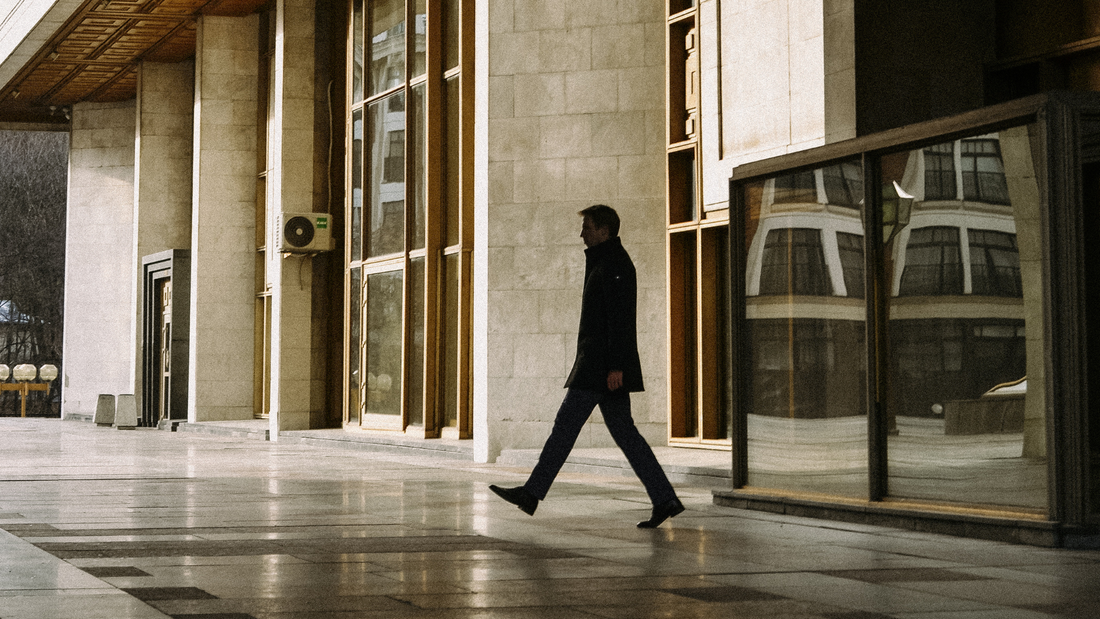 How Your Environment Shapes Your Decisions (And How to Hack It)